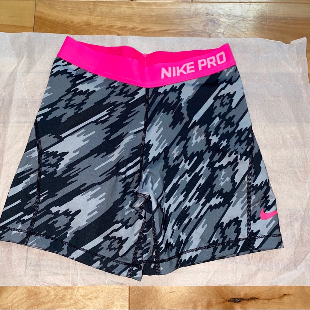 Girls Nike Pros!!
